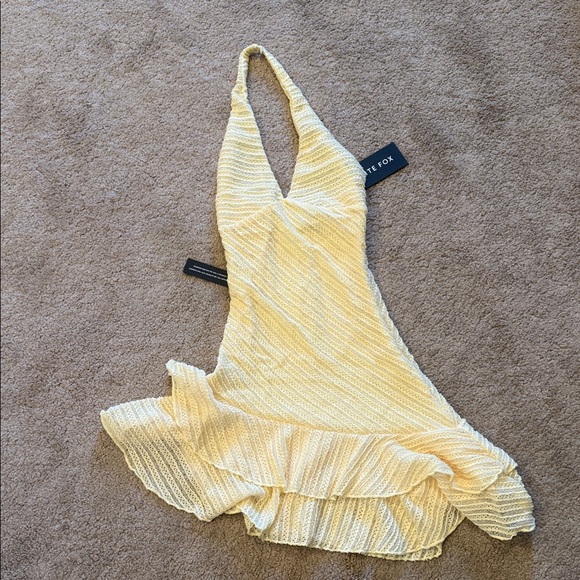 White Fox Boutique Dresses & Skirts - White Fox Boutique Pale Yellow Mini Dress